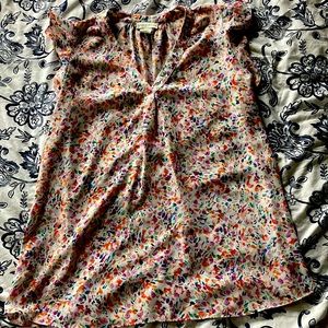 Colorful wrinkle free top